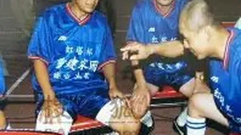 银辉闪耀，午夜盛典前惊喜揭晓：银月城璀璨亮相、猎影物资狂撒！